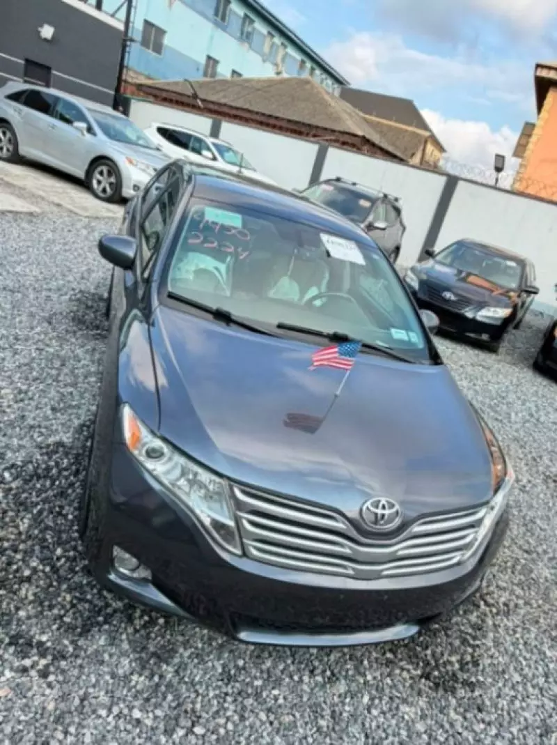 TOYOTA Venza   - 2010