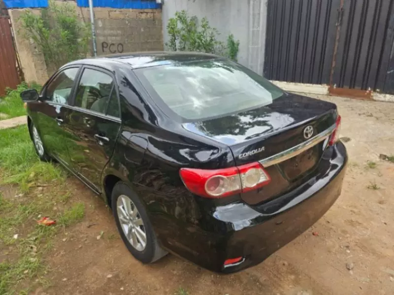 Toyota Corolla - 2012