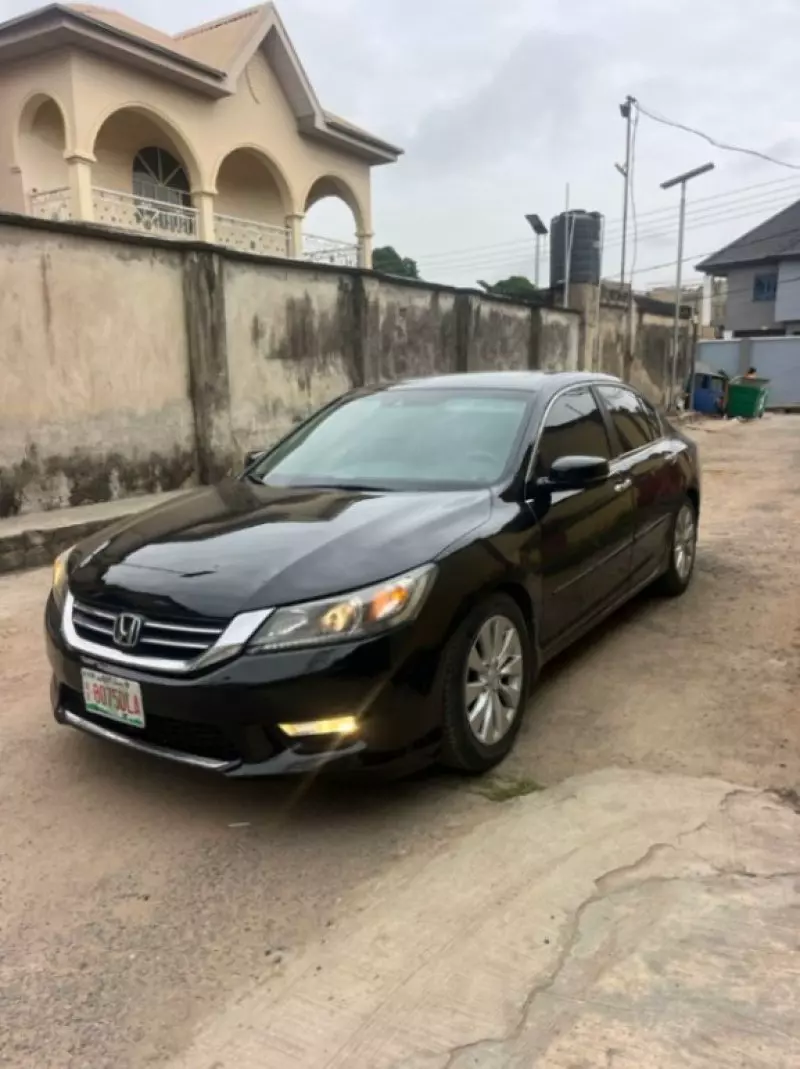 Honda Accord   - 2013