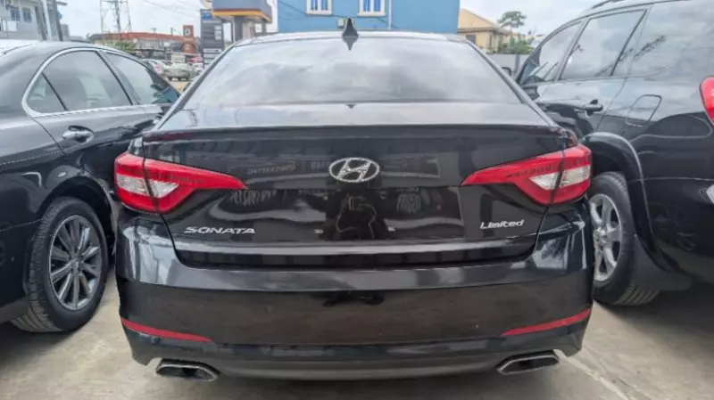 Hyundai Sonata - 2015