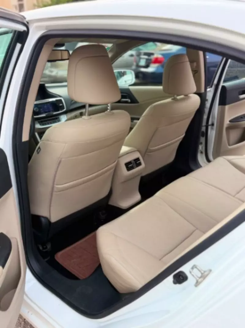 Honda Accord - 2015
