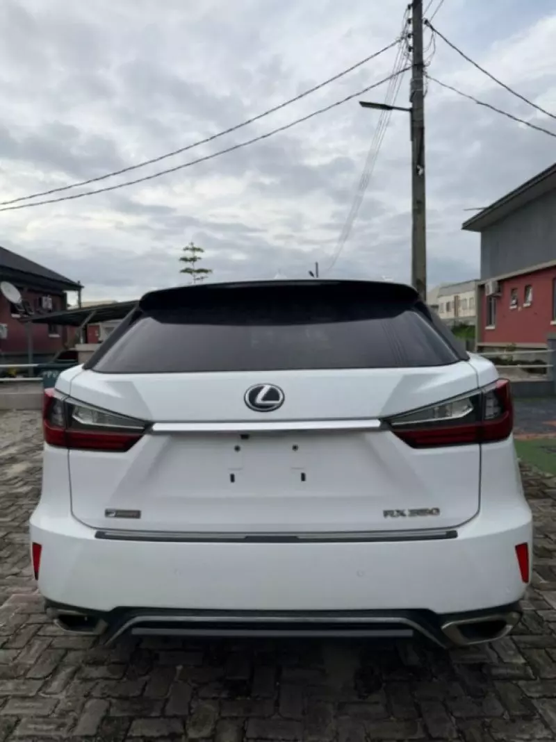 Lexus RS 350   - 2020