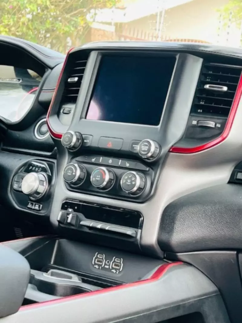 Dodge RAM 1500   - 2020