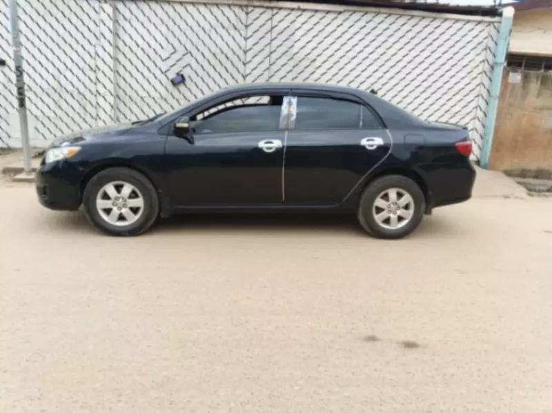 TOYOTA Corolla - 2009