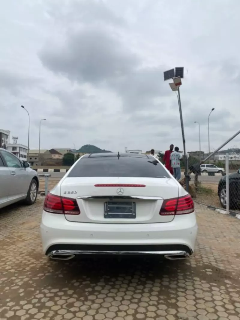 Mercedes-Benz E350   - 2014