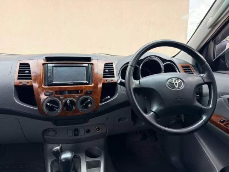 Toyota Hilux   - 2007