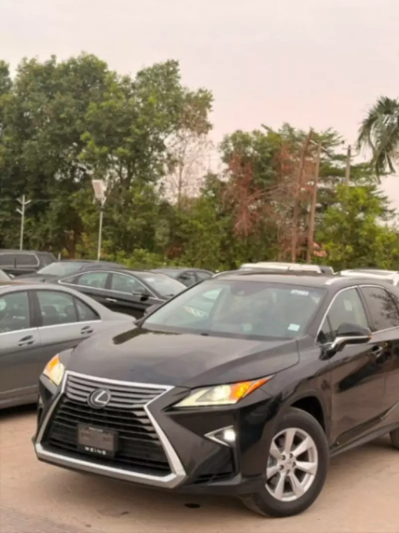 Lexus RX   - 2017