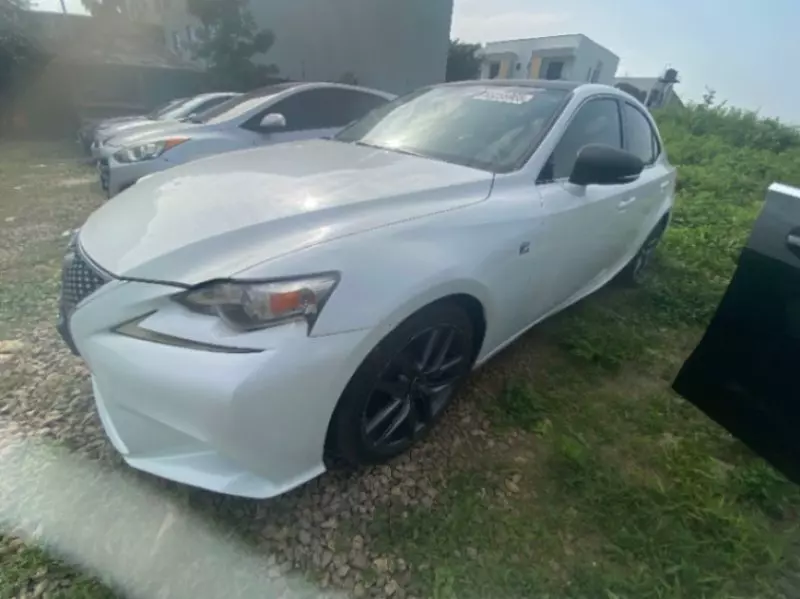 Lexus IS   - 2014