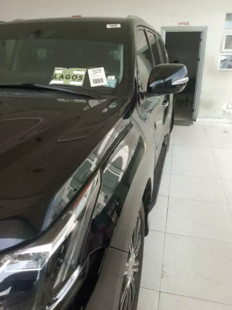 Lexus LX   - 2018