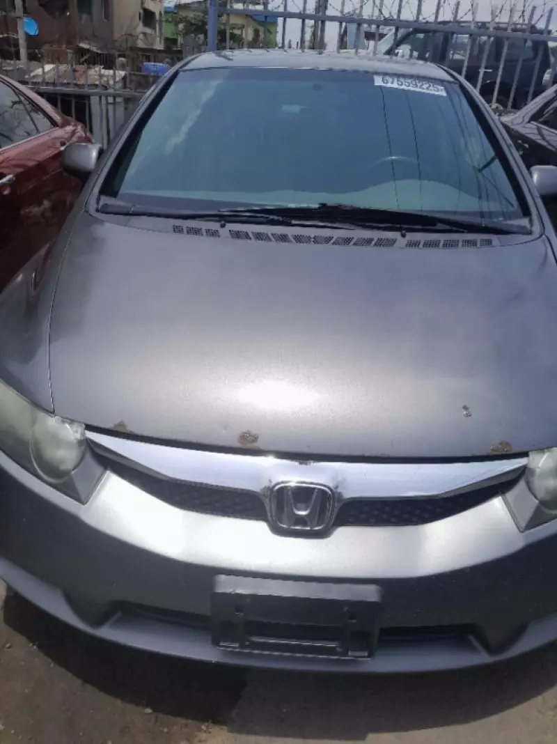 Honda Civic   - 2011