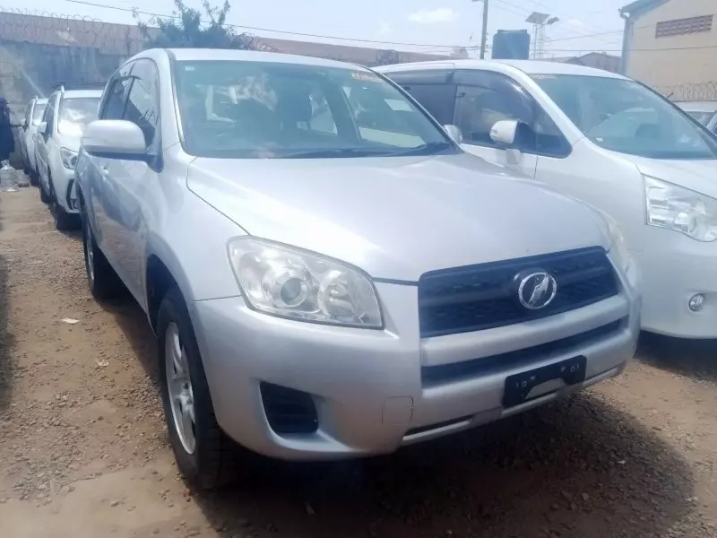 Toyota RAV 4   - 2012