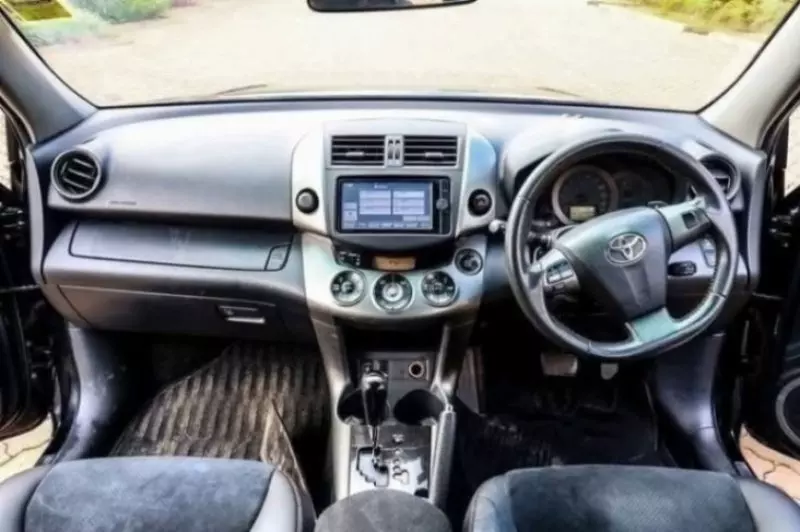 Toyota Vanguard    - 2012