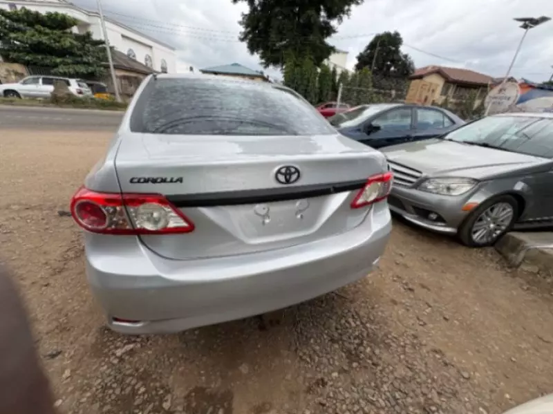 TOYOTA Corolla   - 2013
