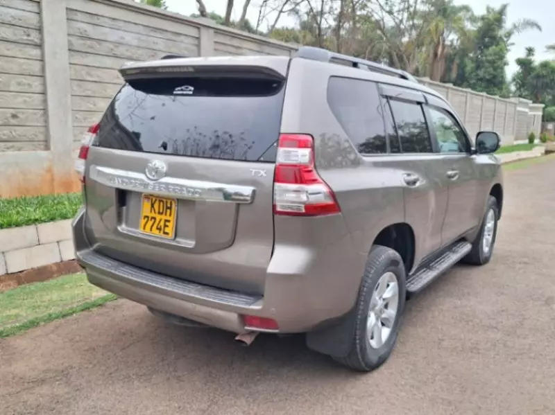 TOYOTA Landcruiser Prado   - 2015