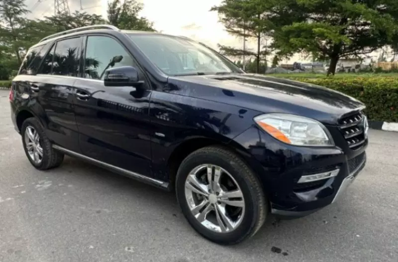 Mercedes-Benz ML 350   - 2012
