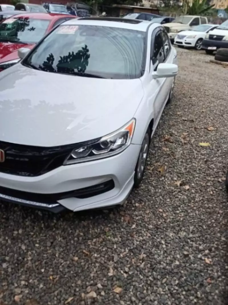 Honda Accord   - 2016