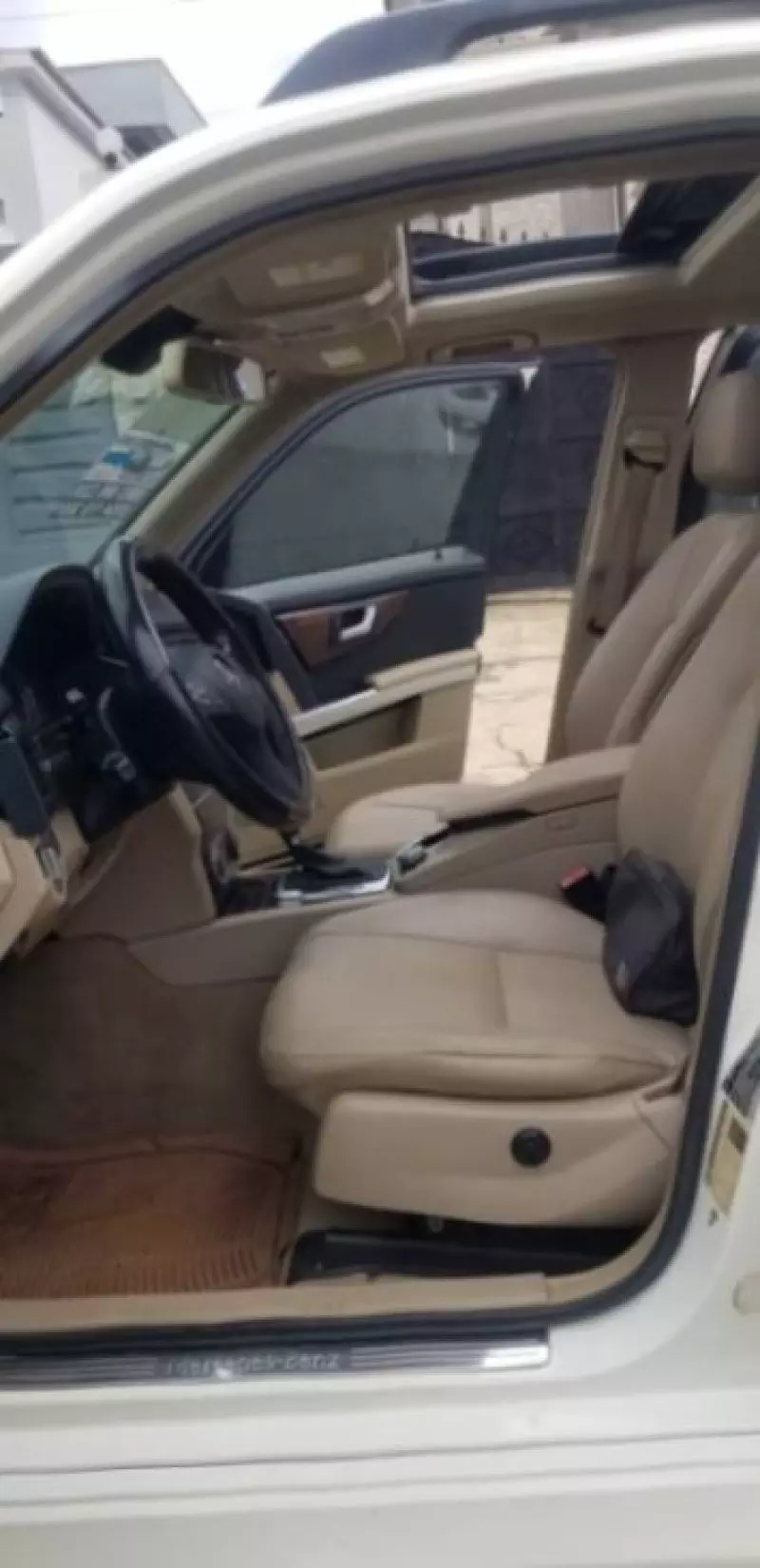 Mercedes-Benz GLK 350   - 2012