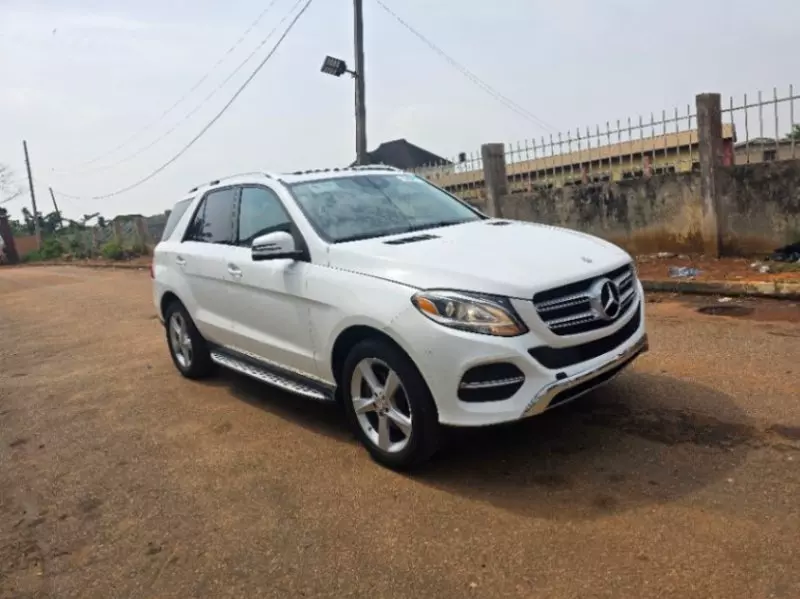 Mercedes-Benz GLE 350   - 2016