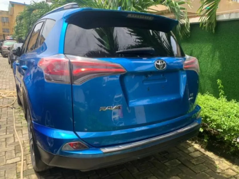 TOYOTA RAV4   - 2017
