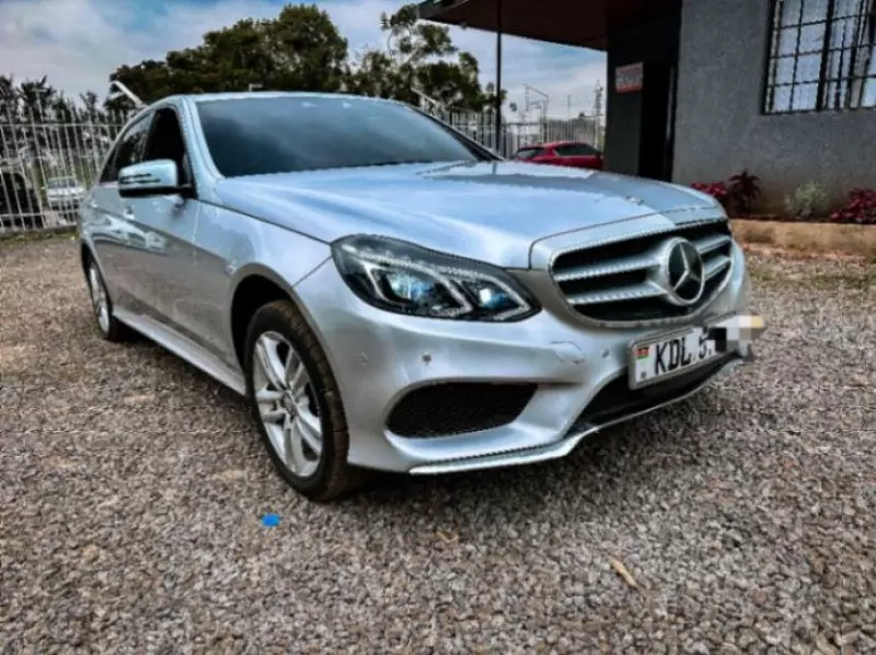 Mercedes-Benz E250   - 2015