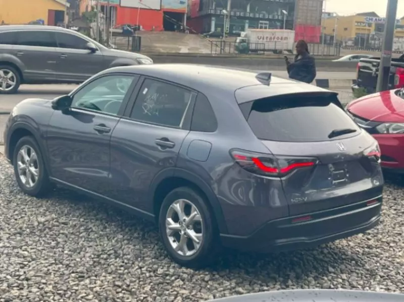 Honda HR-V   - 2023