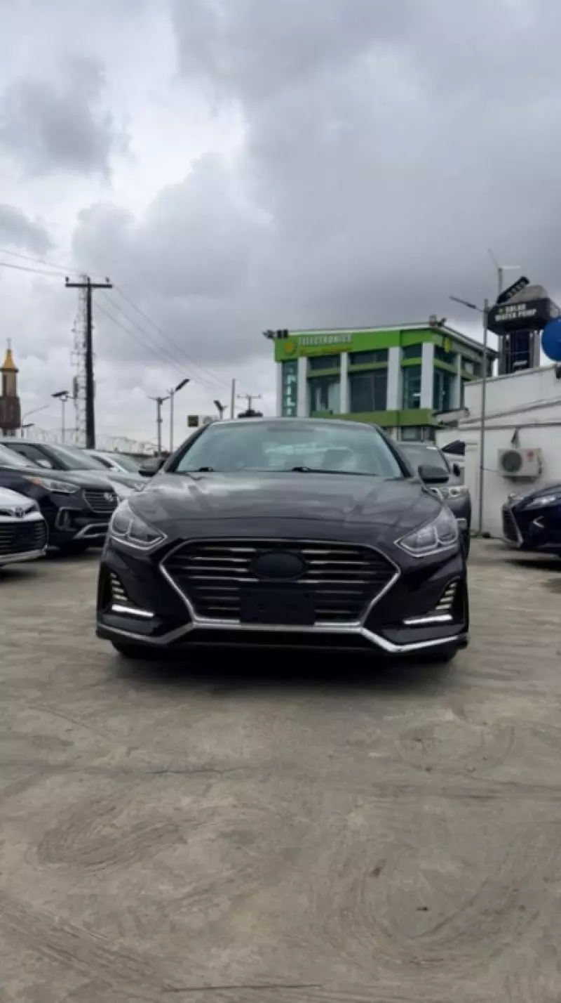 Hyundai Sonata   - 2018