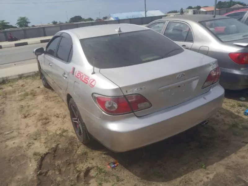 Lexus ES 300   - 2002