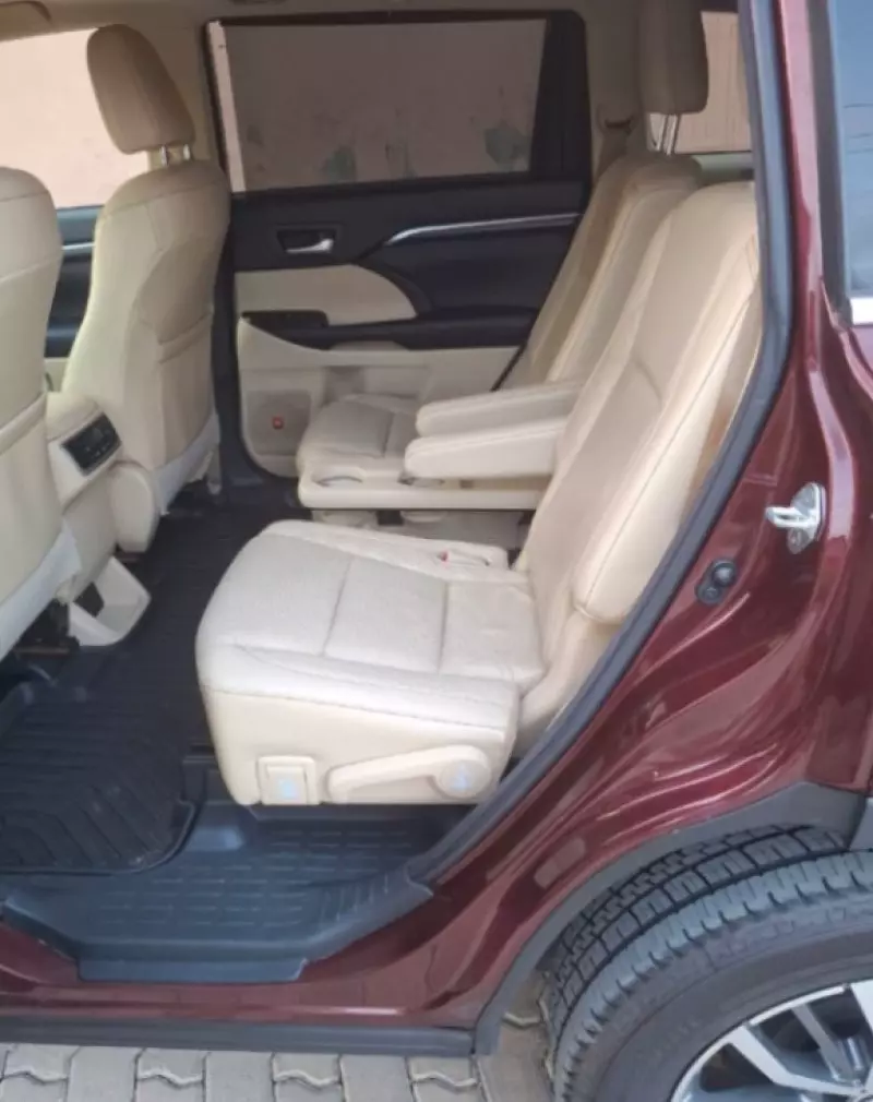TOYOTA Highlander   - 2016