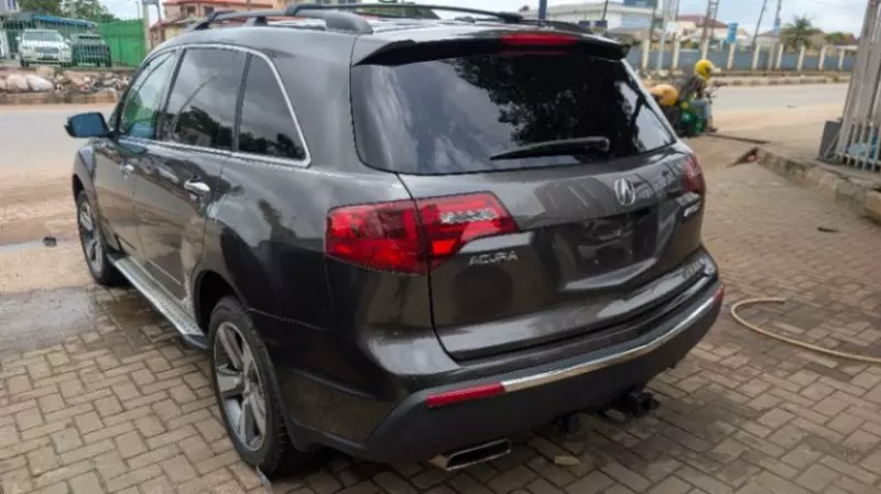 Acura MDX - 2010