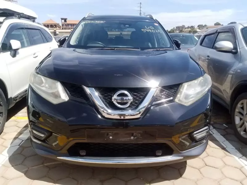 Nissan X-Trail   - 2016