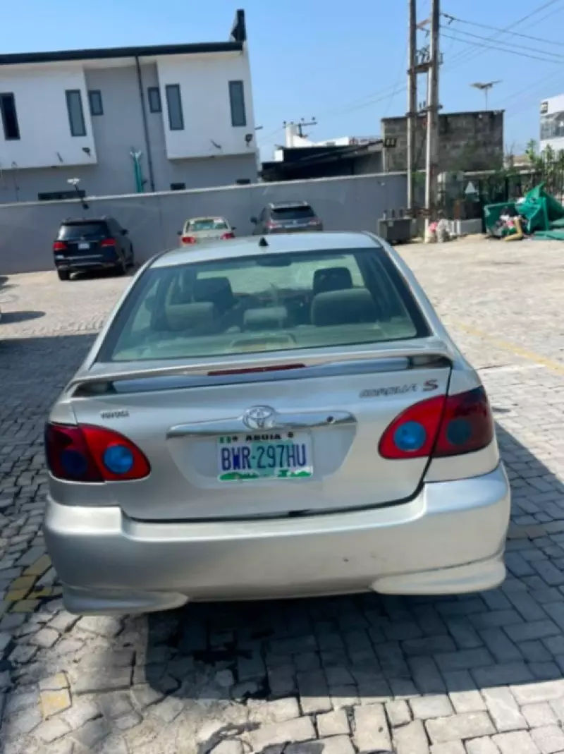 Toyota Corolla - 2006