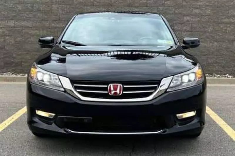 Honda Accord   - 2009