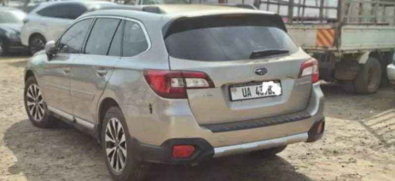 Subaru Outback   - 2017