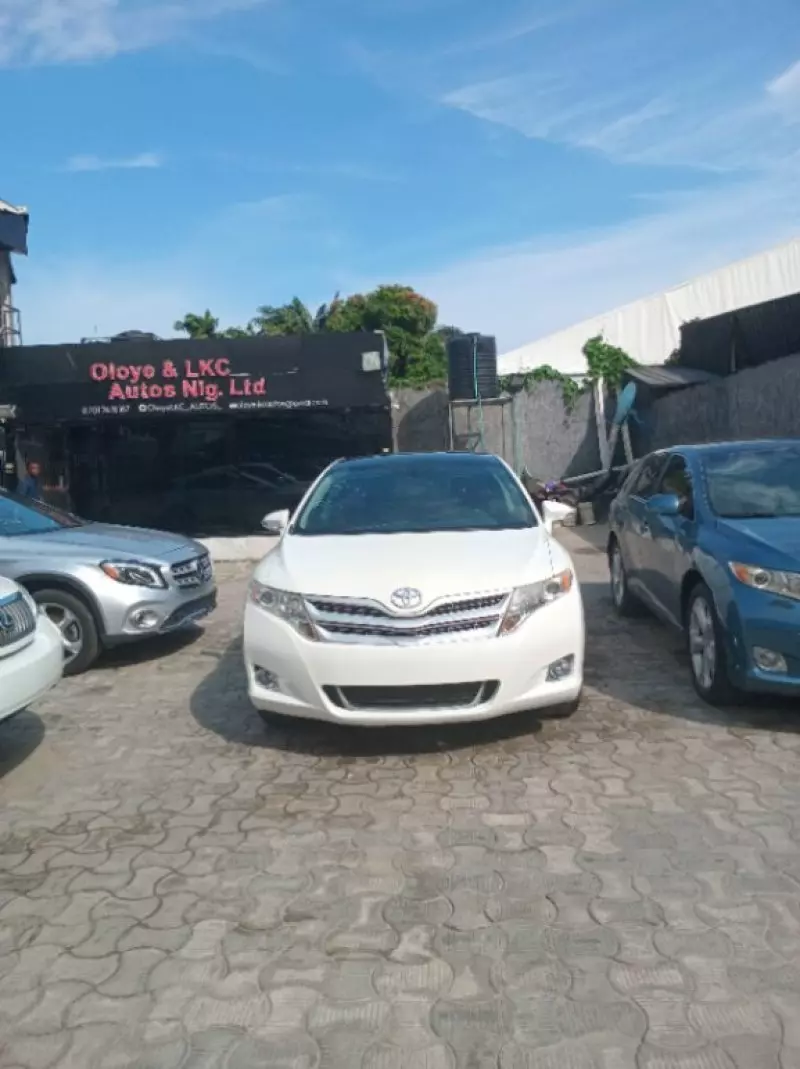 Toyota Venza   - 2013