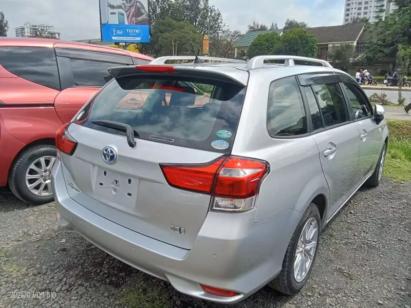 TOYOTA Fielder hybrid    - 2019