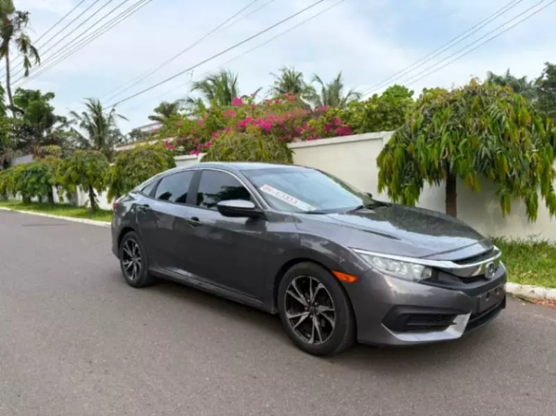 Honda Civic   - 2016