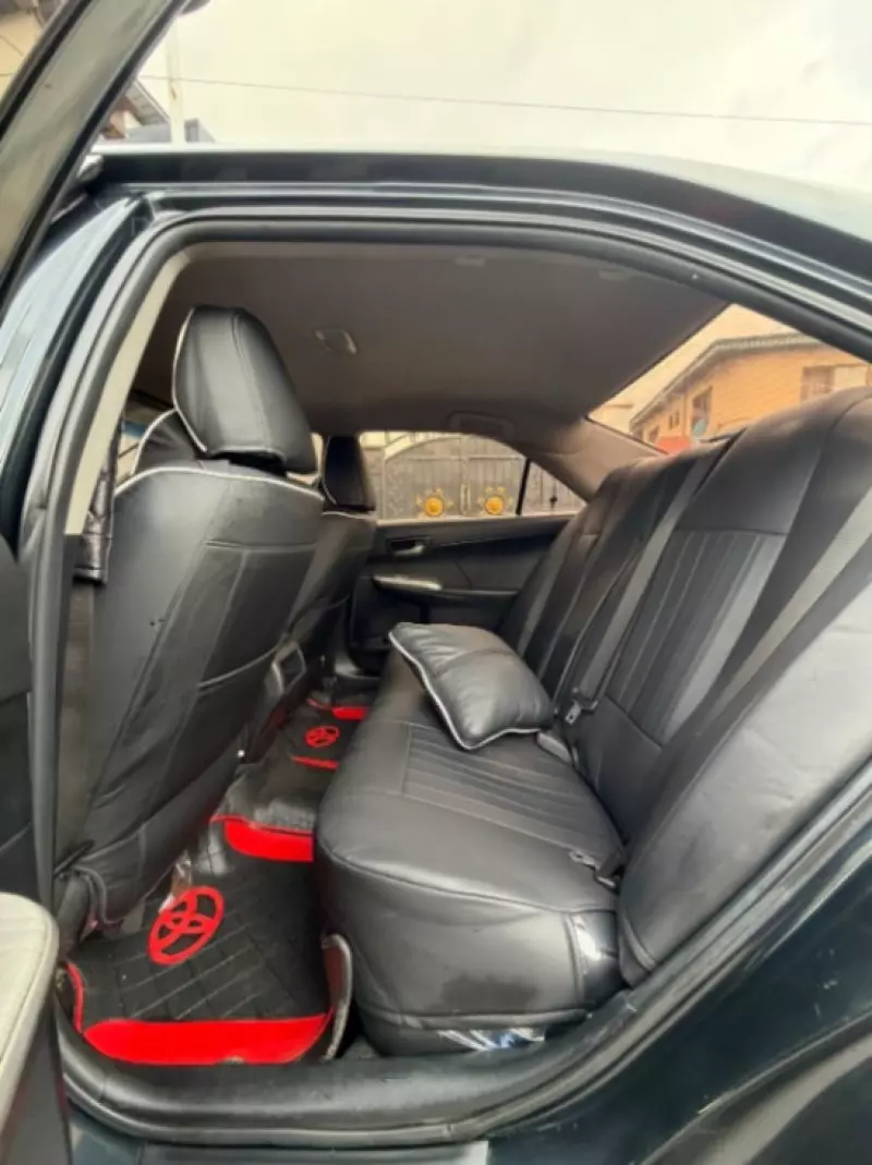 TOYOTA Camry   - 2012