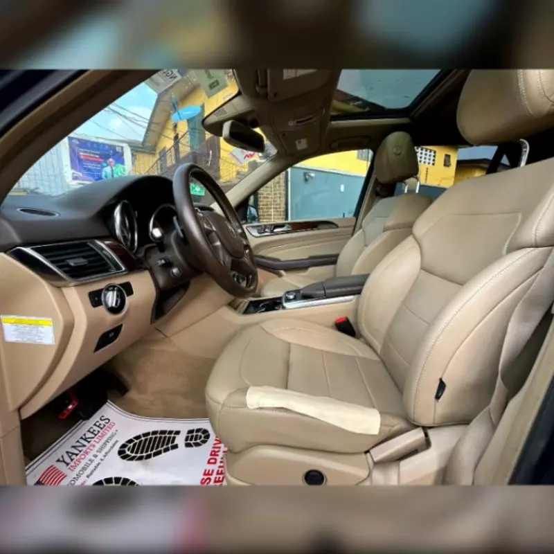 Mercedes-Benz ML 350   - 2012