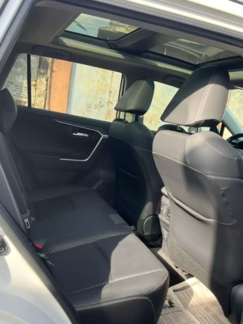 Toyota RAV4 - 2024