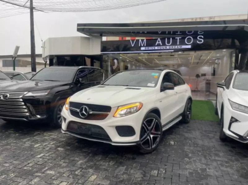 Mercedes-Benz GLE-Class   - 2017