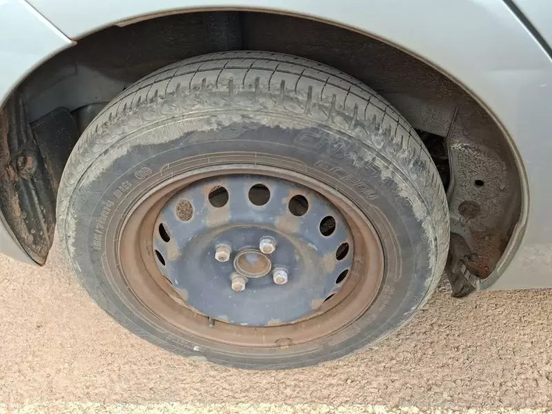 Toyota Vitz   - 2012