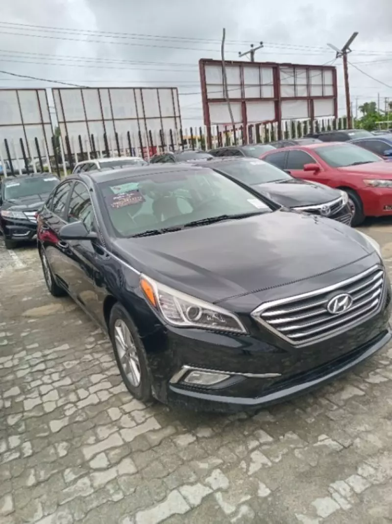 Hyundai Sonata   - 2015