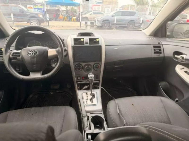 Toyota Corolla Sport   - 2013