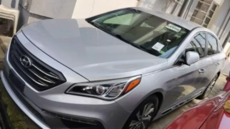 Hyundai Sonata   - 2015