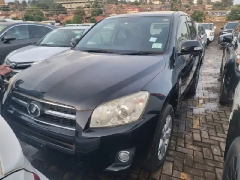 Toyota RAV 4   - 2012
