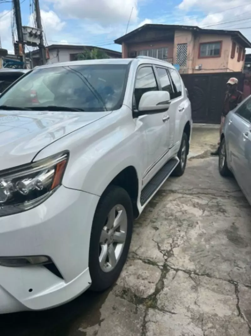 Lexus GX 460   - 2017
