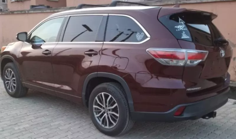 TOYOTA Highlander   - 2016