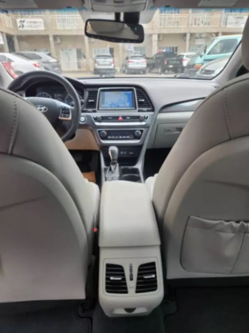 Hyundai Sonata   - 2018