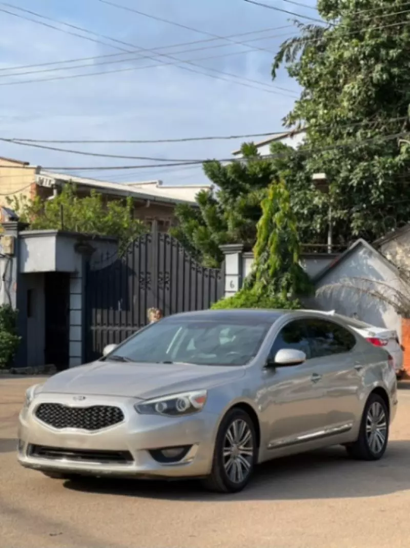 KIA Cadenza   - 2014