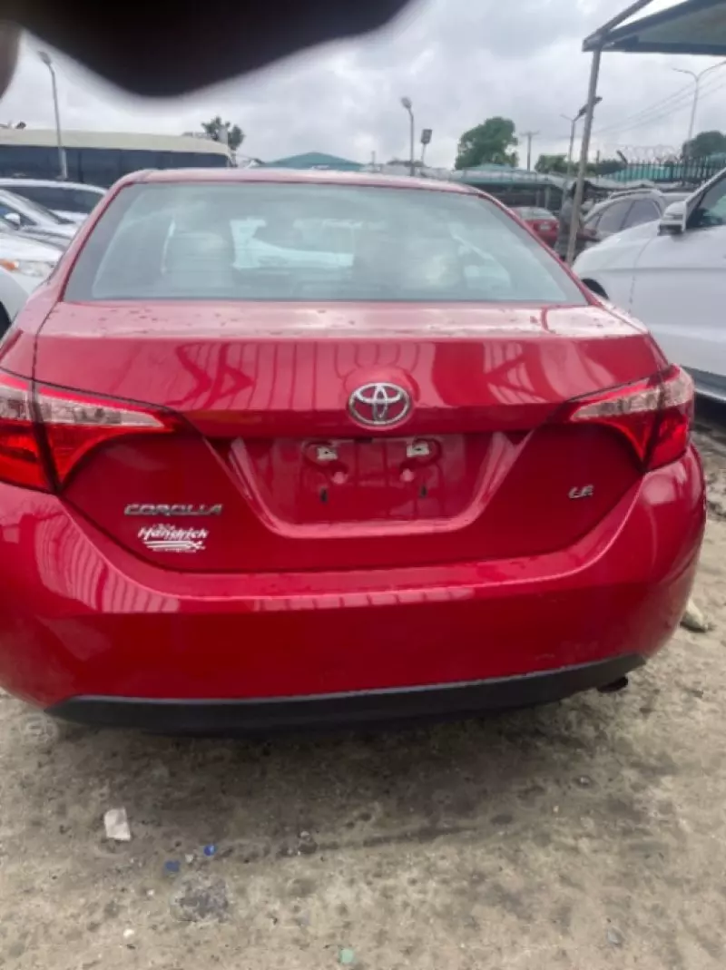 Toyota Corolla   - 2018